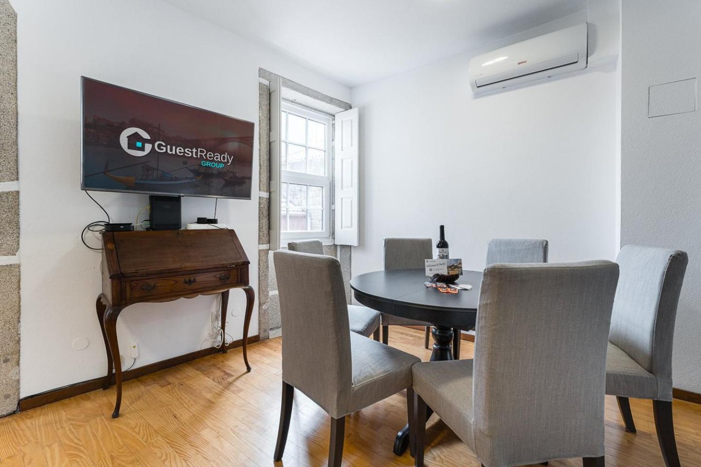 Guestready - Modern Duplex, Neo-Classical Building Порту Экстерьер фото